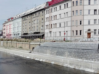 Zabezpečení domů na nábřeží řeky Moravy při rozšíření koryta (2022)